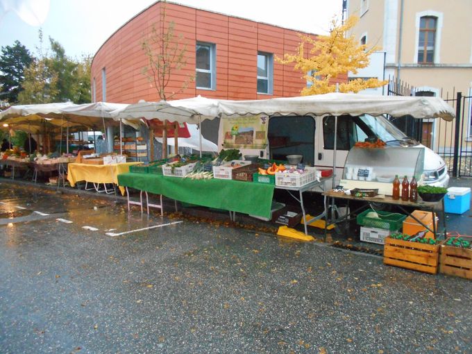 VENTE AU MARCHE BOULEVARD TAINE ANNECY